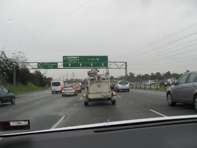 20100901-02-Melbourne-traffic2