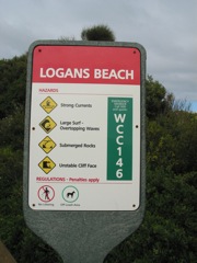 20100902-02-LogansBeach-Sign