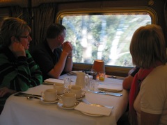 20100907-IndianPacific-Breakfast2