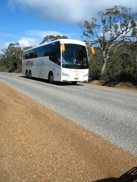 20100908-27-PassingBus