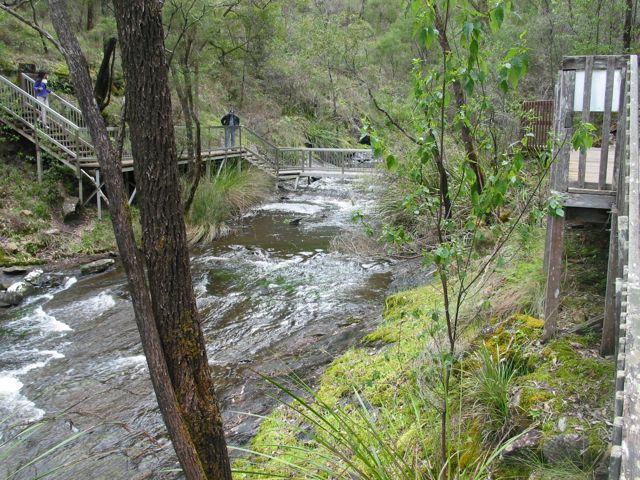 20100911-24-BeedalupFalls-Upper