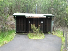 20100911-10-BeedalupFalls-Outhouse