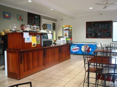 20100913-15-TeaRoom-LakeCaveWA