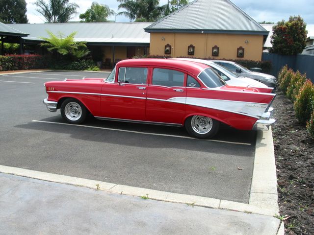 20100914-03-MargaretRiverWA-1957Chevy