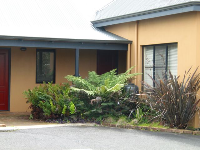 20100914-07-MargaretRiverWA-Room9