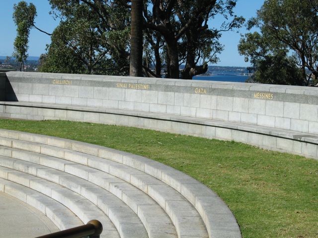 20100917-16-PerthWA-WarMemorial