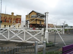 20100921-28-BallaratVIC-OldSignalTower-and-StreetGates