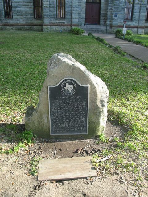 20100329-06-GoliadTX-HangingTreePlaque