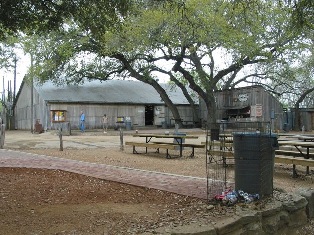 20100402-18-LuckenbachTX-DanceHall-FoodStand