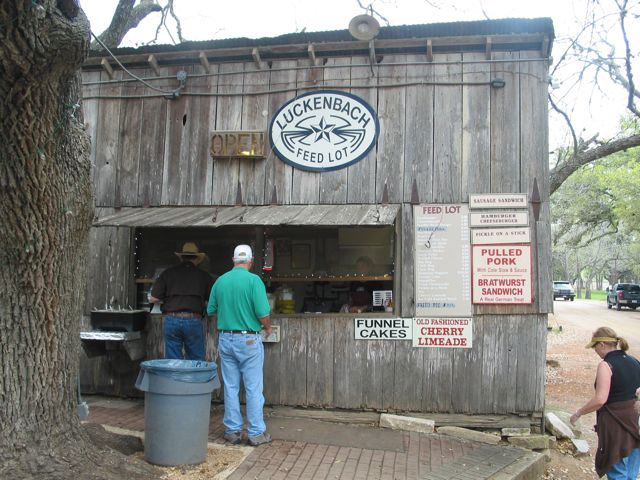 20100402-09-LuckenbachTX-FoodStand