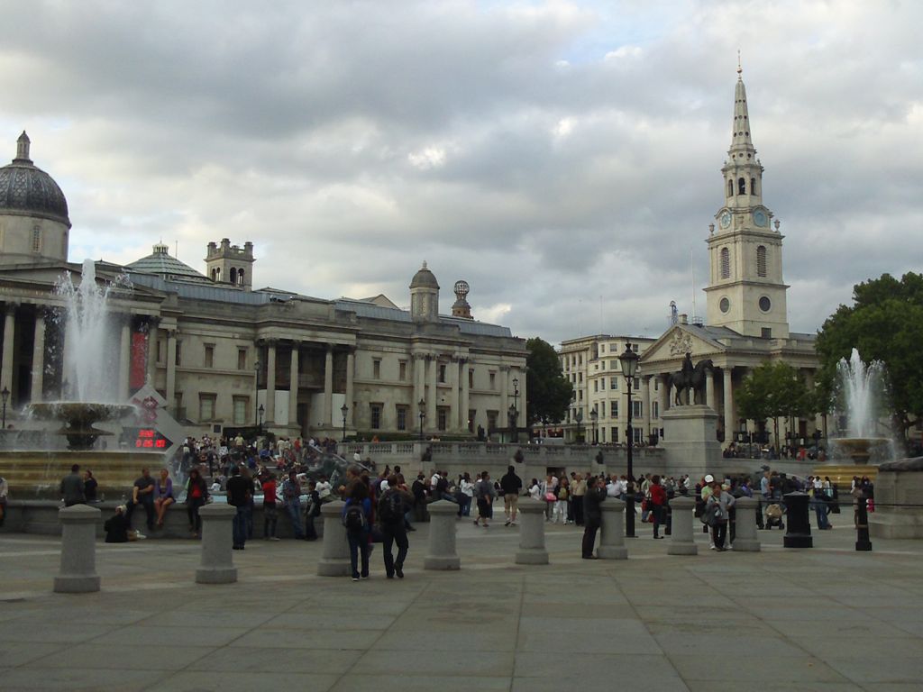 Nat'l Portrait Gallery left - St Martin's in the Fields right