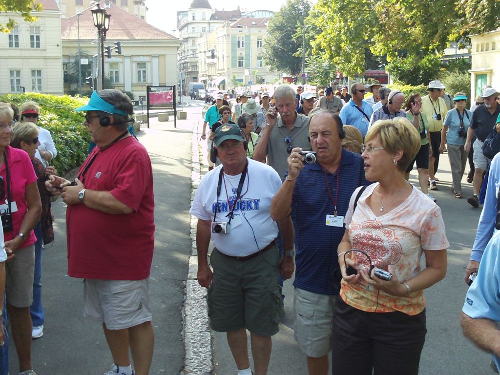 Yellow group - Jim in middle