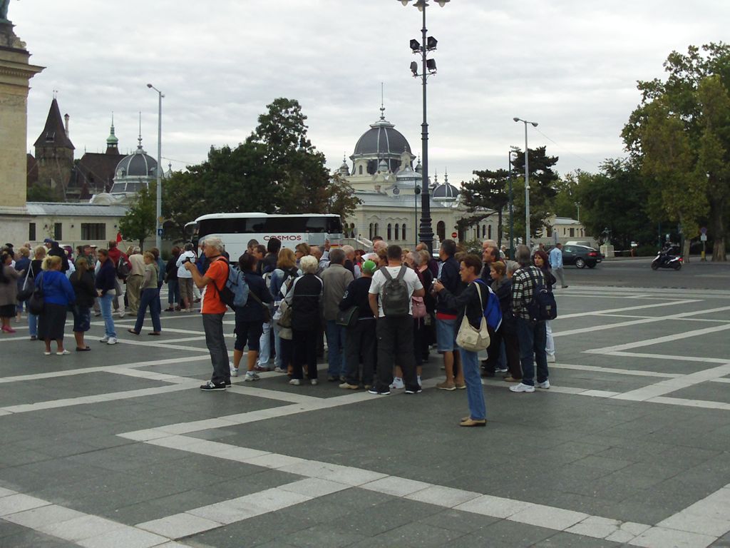 Another tour group