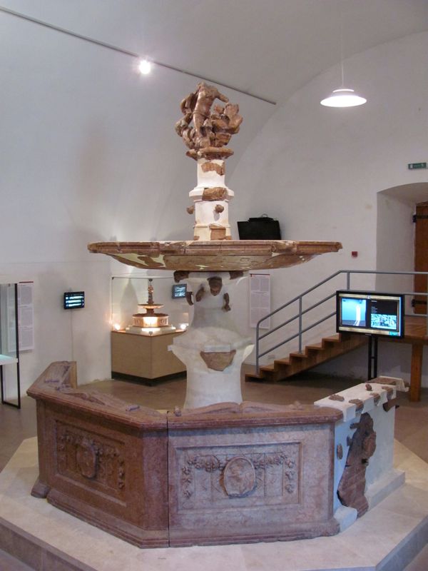 Original fountain pieces