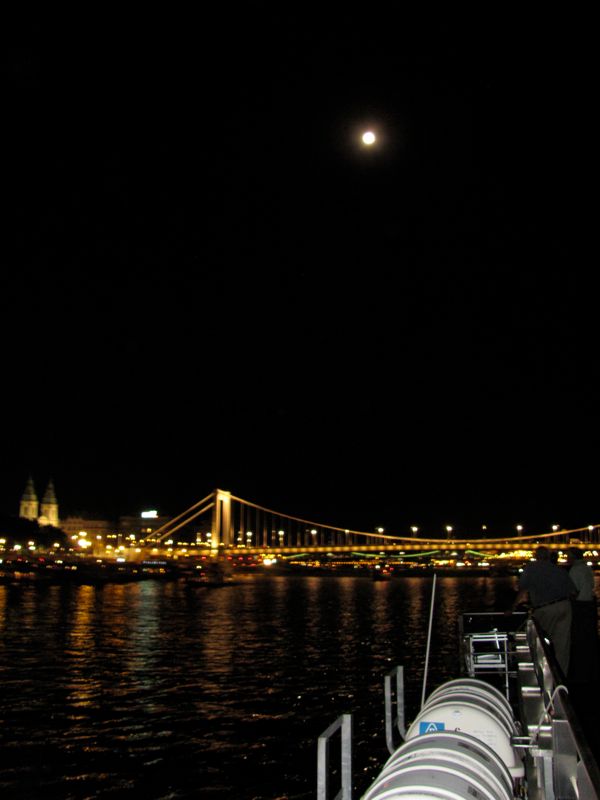 Danube - Budapest - Moon