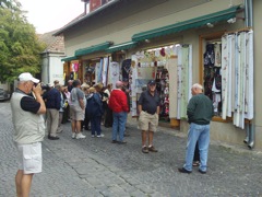 Szentendre Shopping Village - Tom & Bing