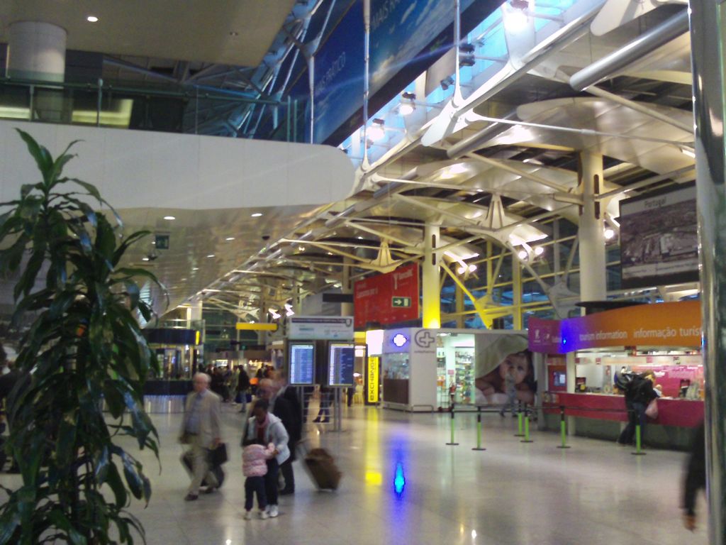 20111026-Lisbon-Airport