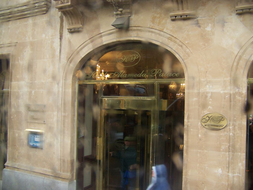 20111102-Salamanca-RainInSpain