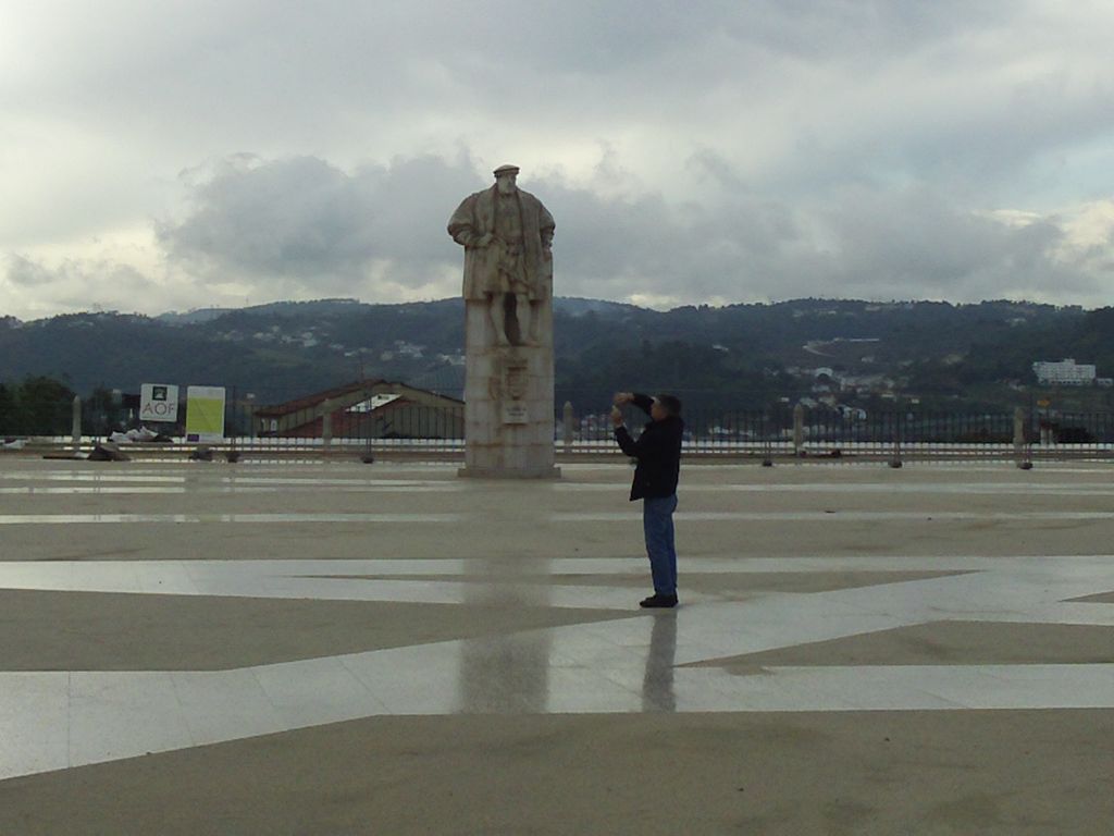 20111105-Coimbra-University-JohnIII_Statue