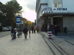 20111105-Fatima-WaitingForBus