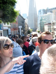 034-SF-Crowd