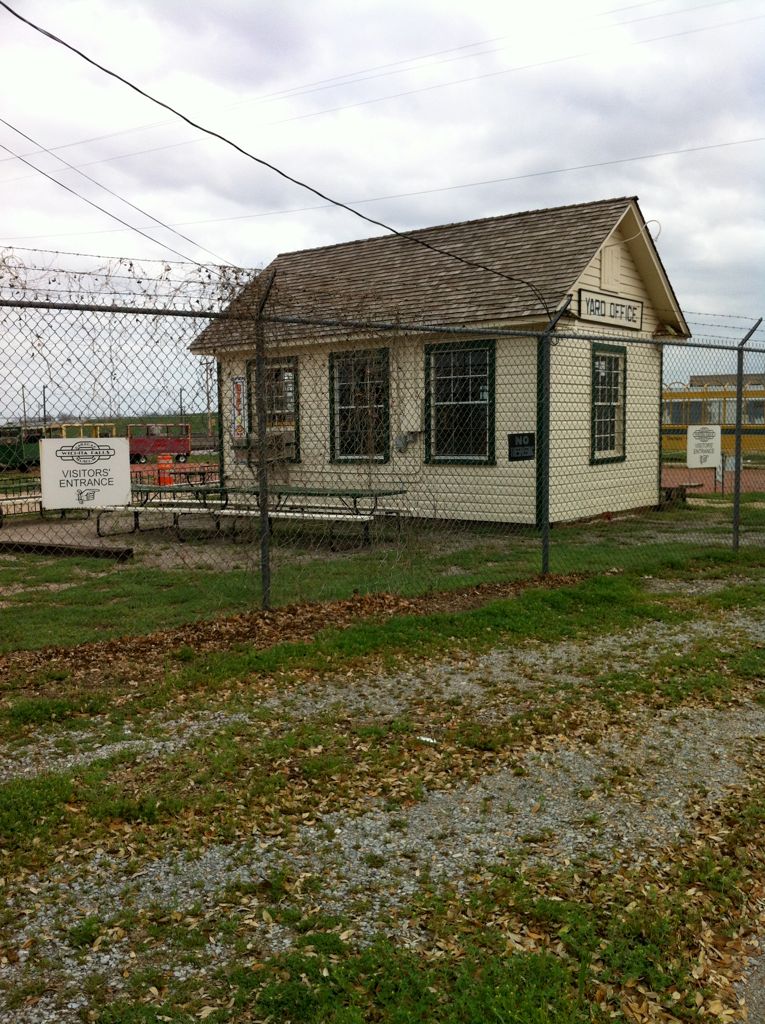 20120315-WFTX-TrainMuseumShed