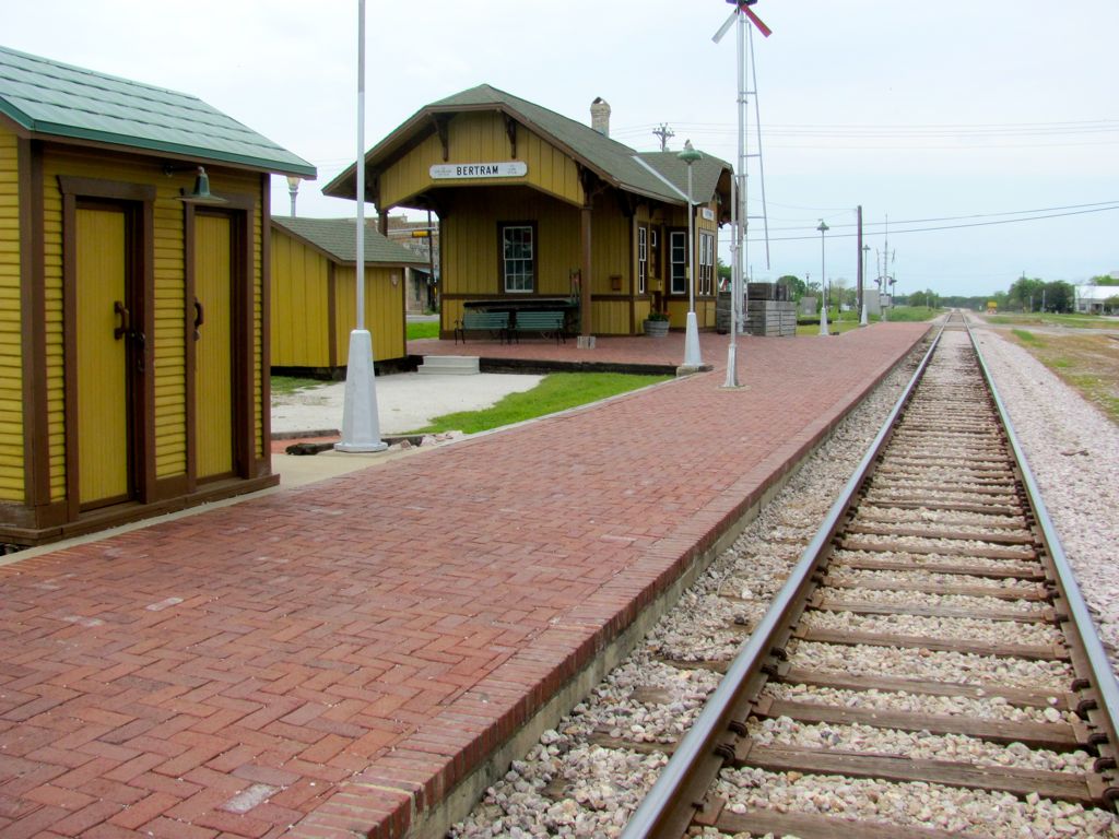 20120327-BertramTX-depot