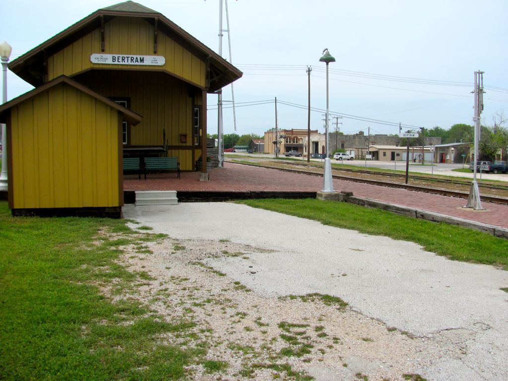 20120327-BertramTX-depot