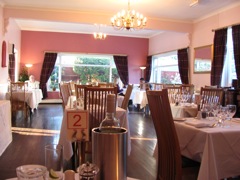 031-RoyalSportsman-DiningRoom