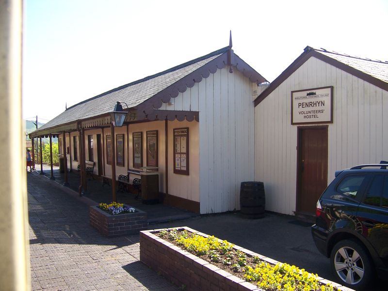 002l-Ffestiniog-Scene-Penrhyn