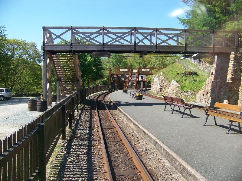 002t-Ffestiniog-Scene