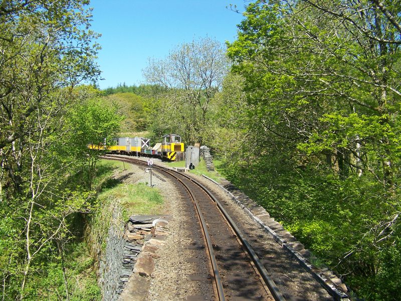 002v-Ffestiniog-Scene