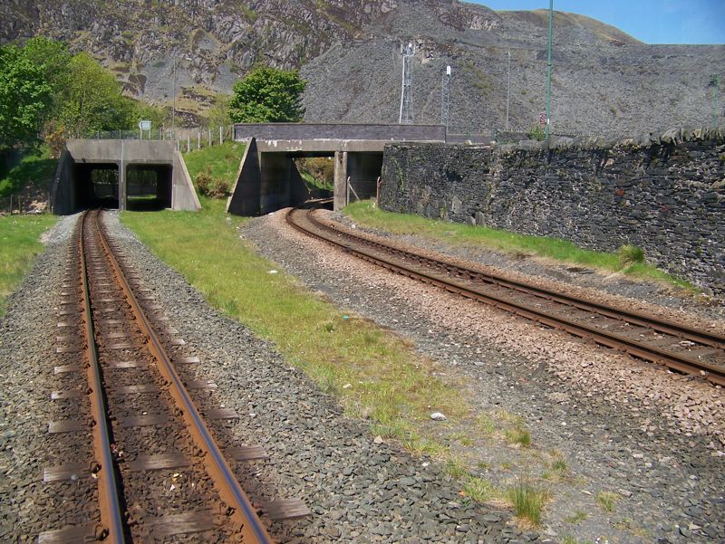 004-EnteringBlaenauFfestiniog