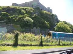 014-Harlech-Castle&Train