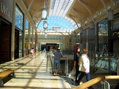 017-Cardiff-Mall