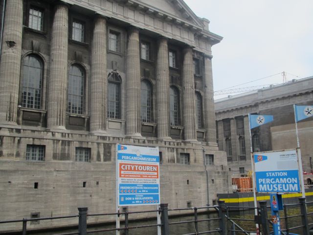 40-PergamonMuseum-ButYouCantGetToIt