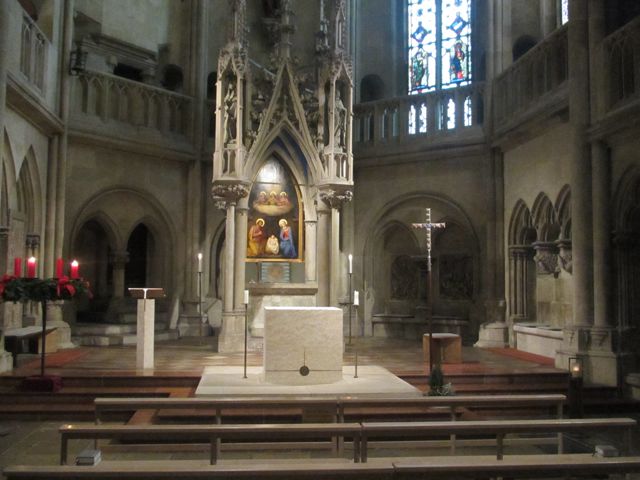 64-Cathedral-SideAltar