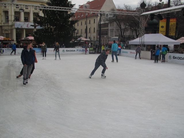 28-Skaters