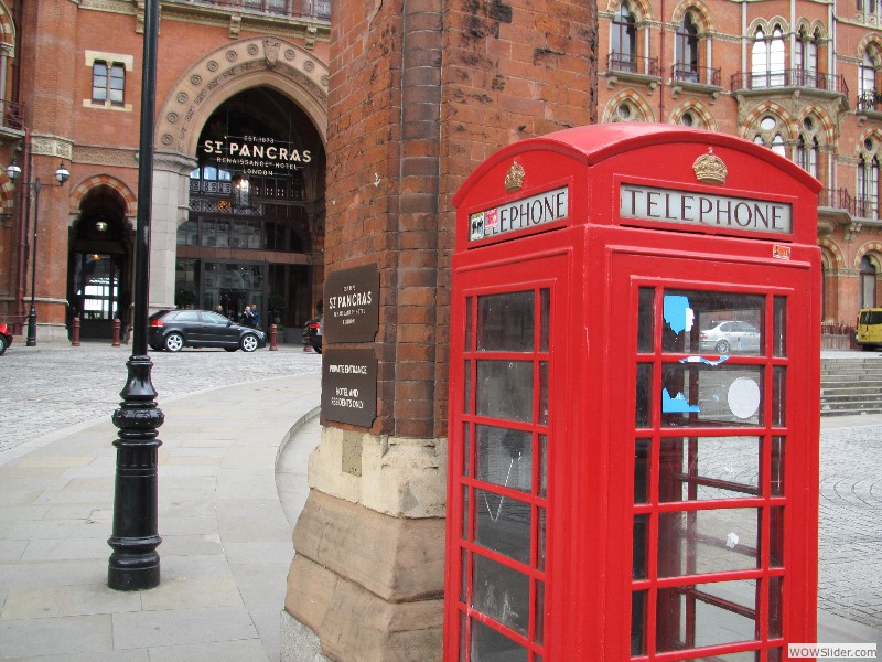 01-Hotel-PhoneBox