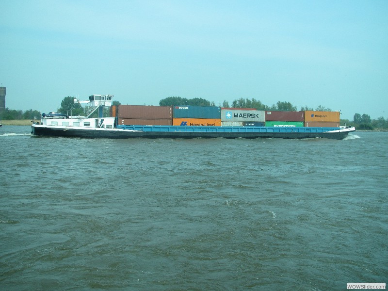 51-ContainerShip