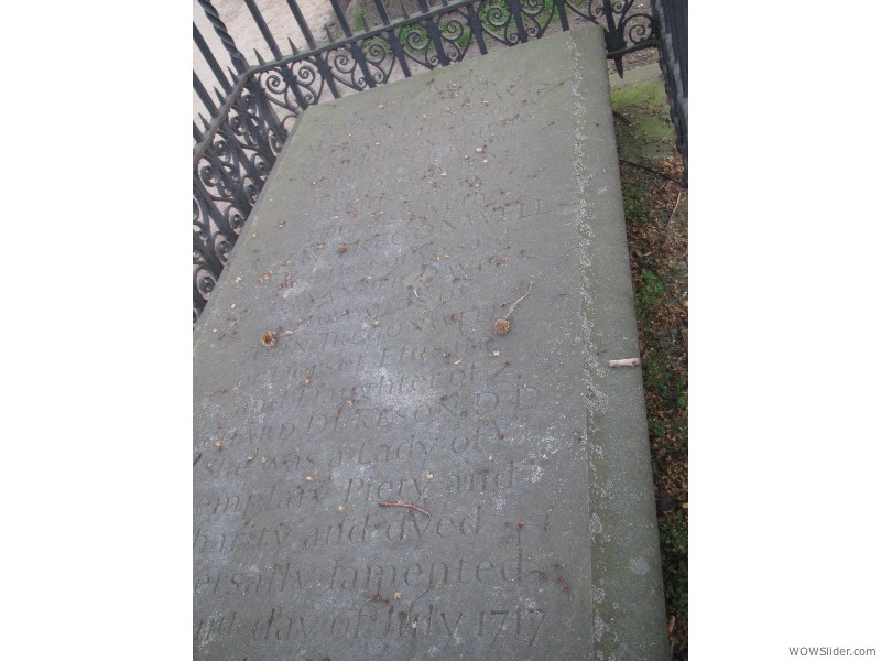 50-Grave-1717