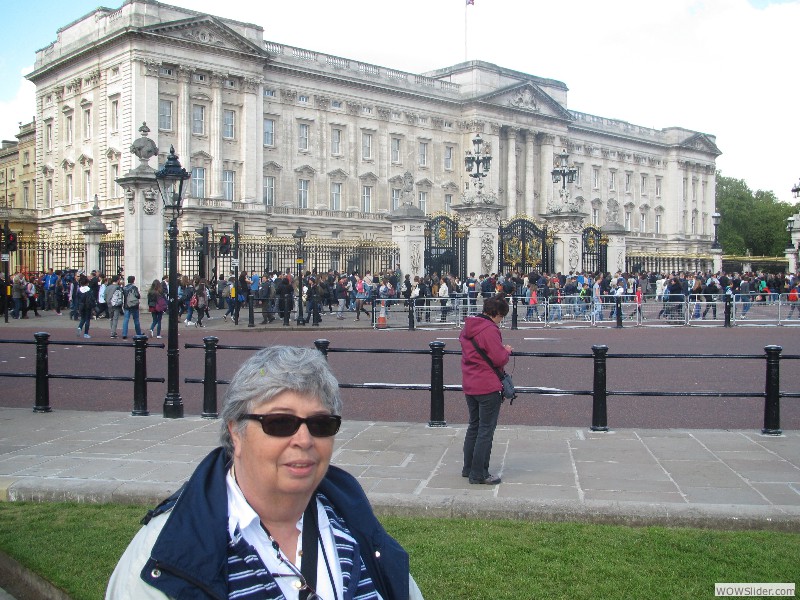 17-BuckinghamPalace-Dolores