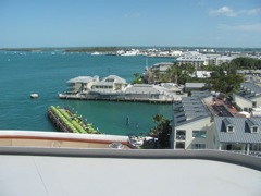 09-KeyWest-AlongFrontStreet