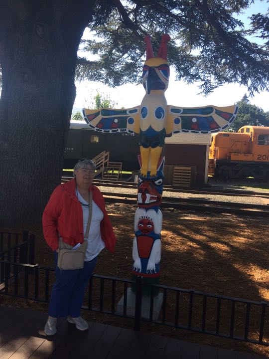 Dolores&Totem