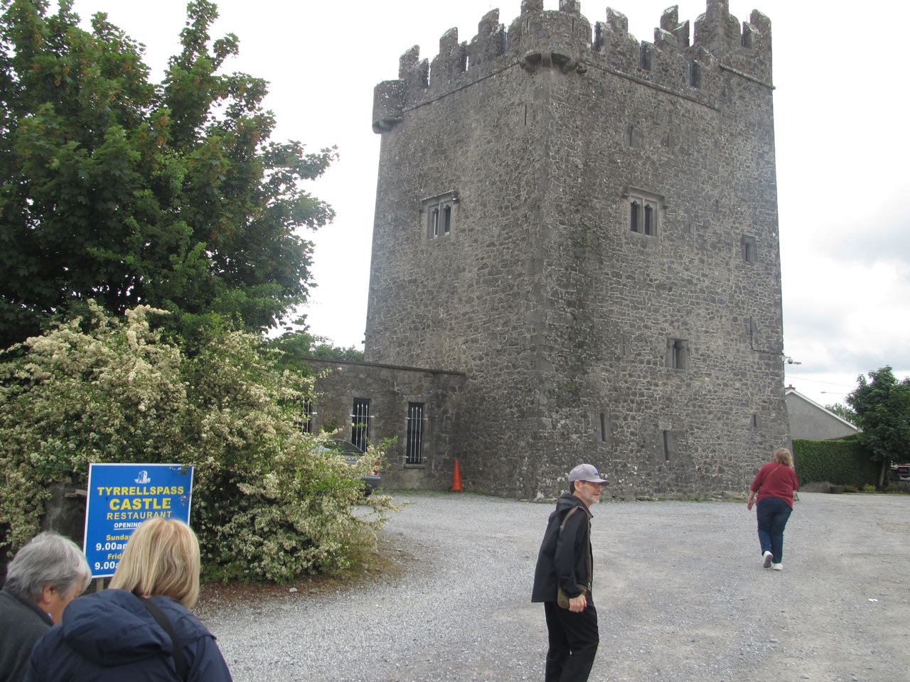 07-TyrellsPassCastle-PitStop