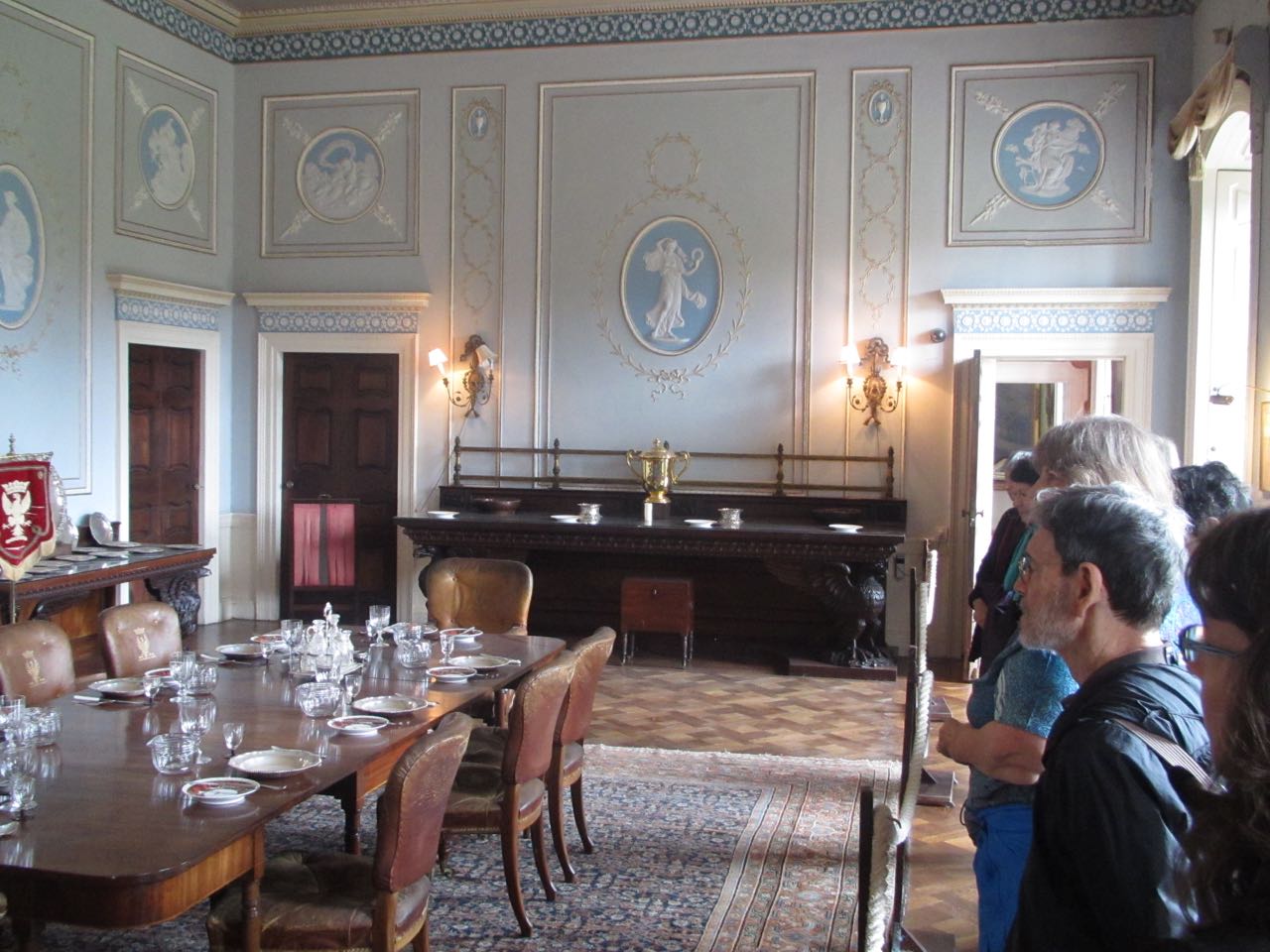 21-DiningRoom