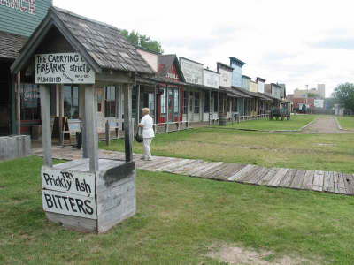 20070626-DodgeCityKS15-BHM-ReconstructedFrontStreet