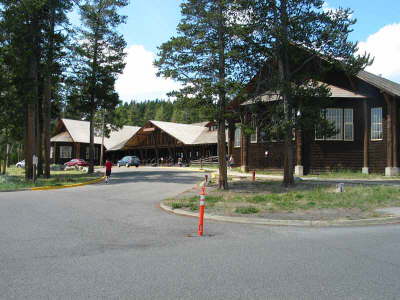 20070708-YellowstoneWY01-LakeLodge